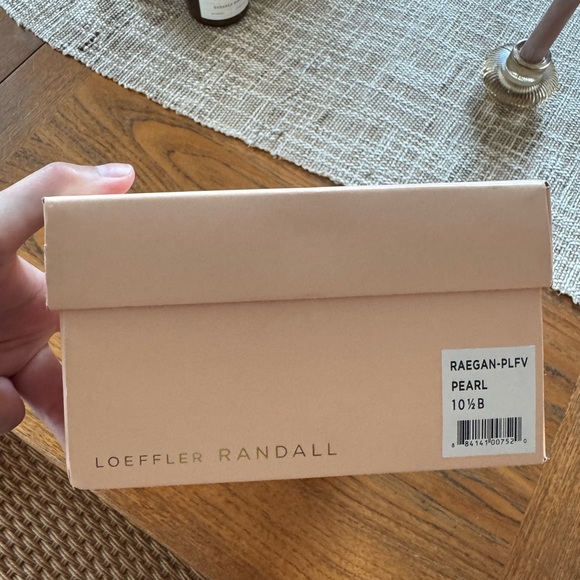 Loeffler Randall Raegan pearl twist heel - Picture 7 of 7